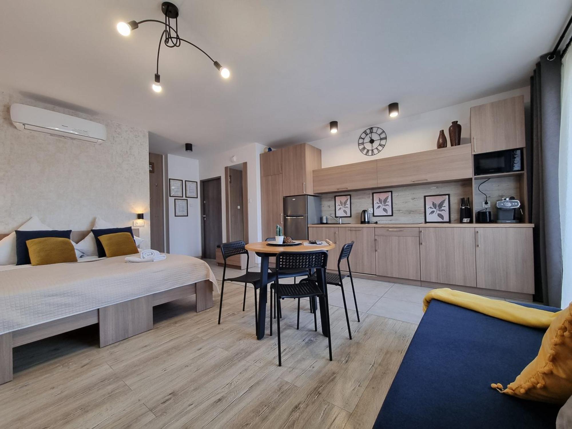 Q Apart Amber - Studio, Manufaktura, Klimatyzacja I Garaz Gratis, Netflix, Fv, Gwarancja Zadowolenia Лодзь Екстер'єр фото